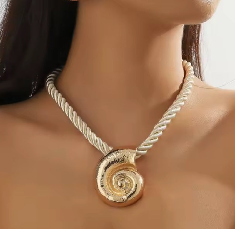 Conch Rope Conch Rope Necklace – The Style Manager