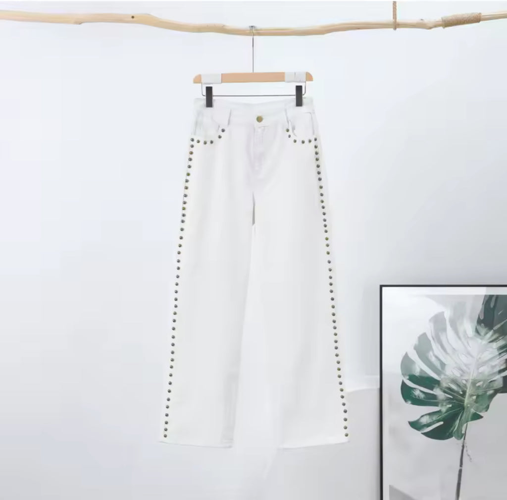White Jeans with Studs the style manager